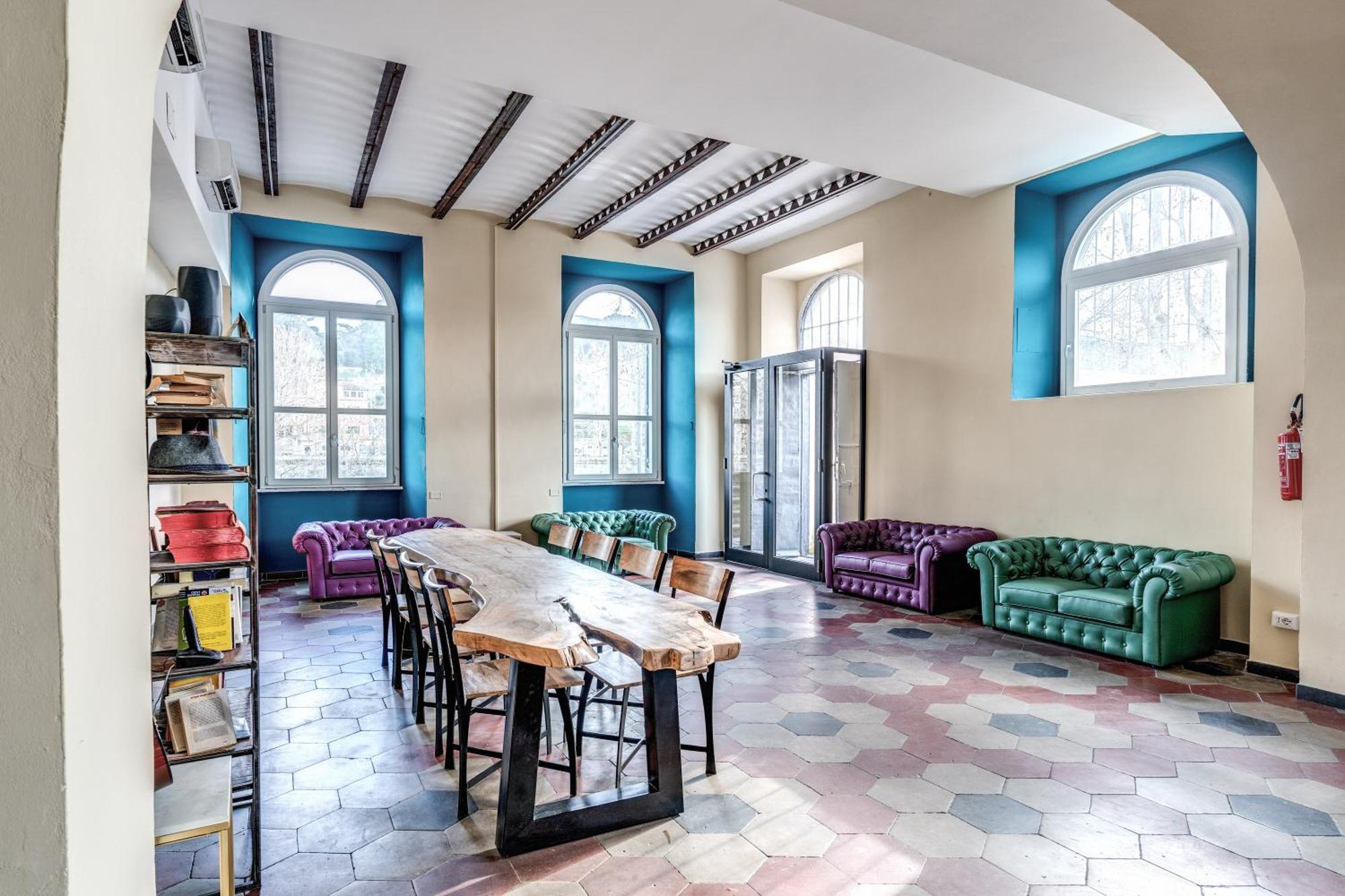 Albergue Borgo Ripa Urban Travel