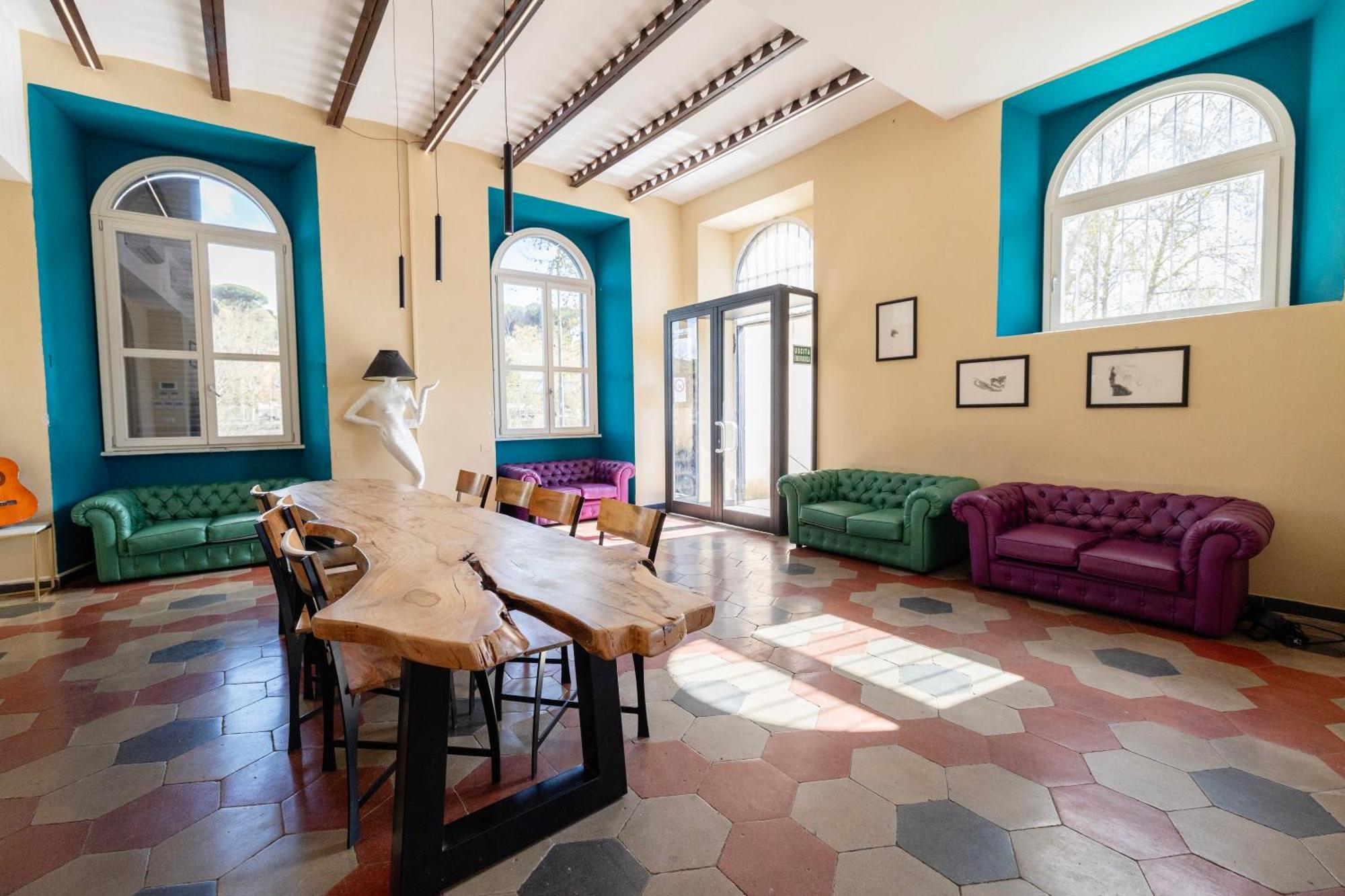 Borgo Ripa Urban Travel Hostel